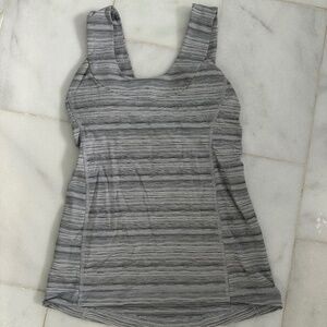 Lululemon top with built in bra